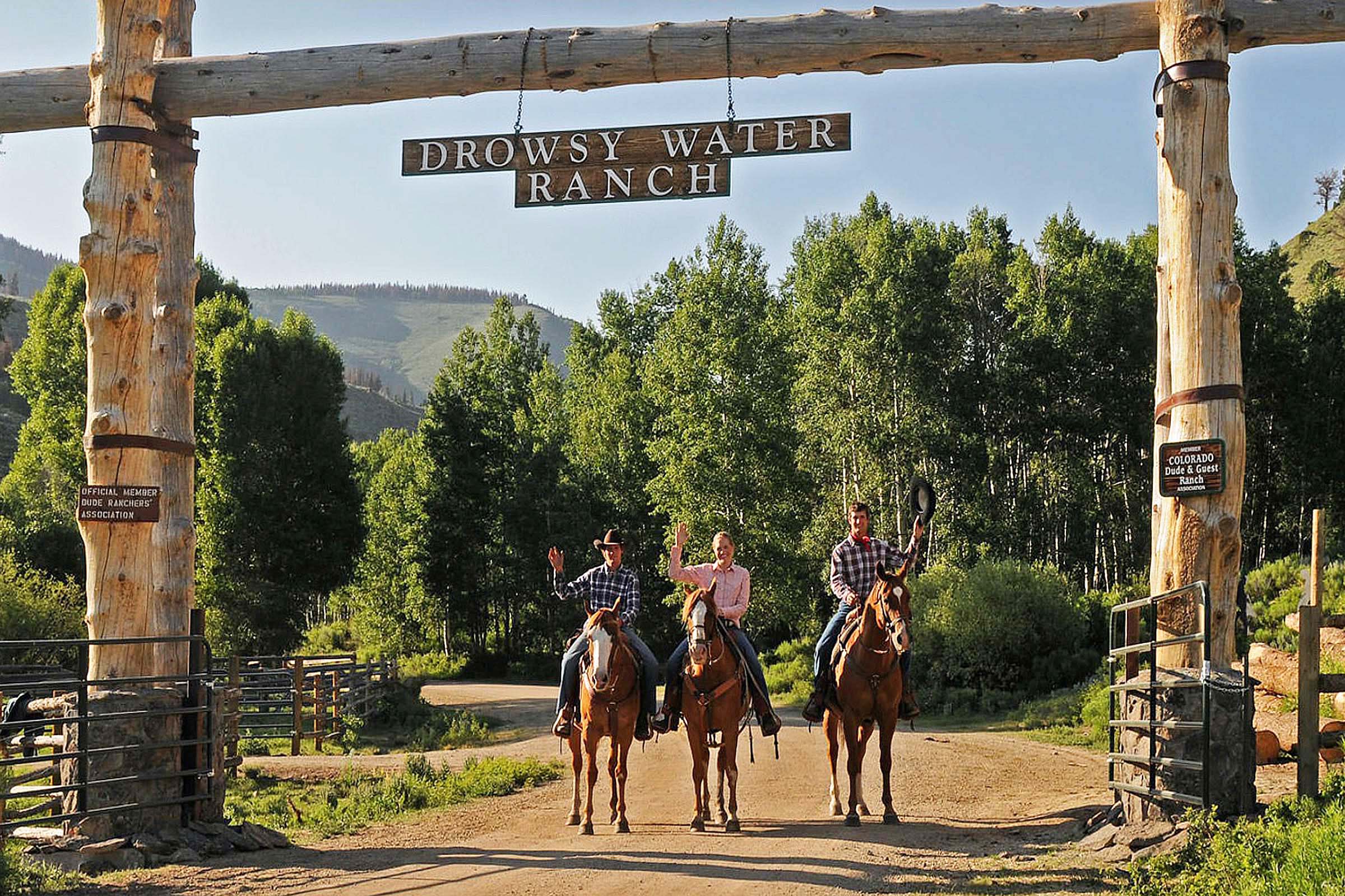 Drowsy Water Ranch – Rustic Vacations
