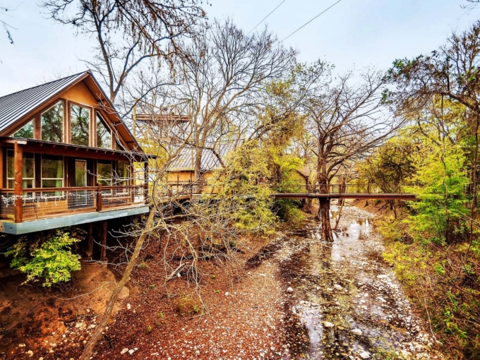 River Road Treehouses